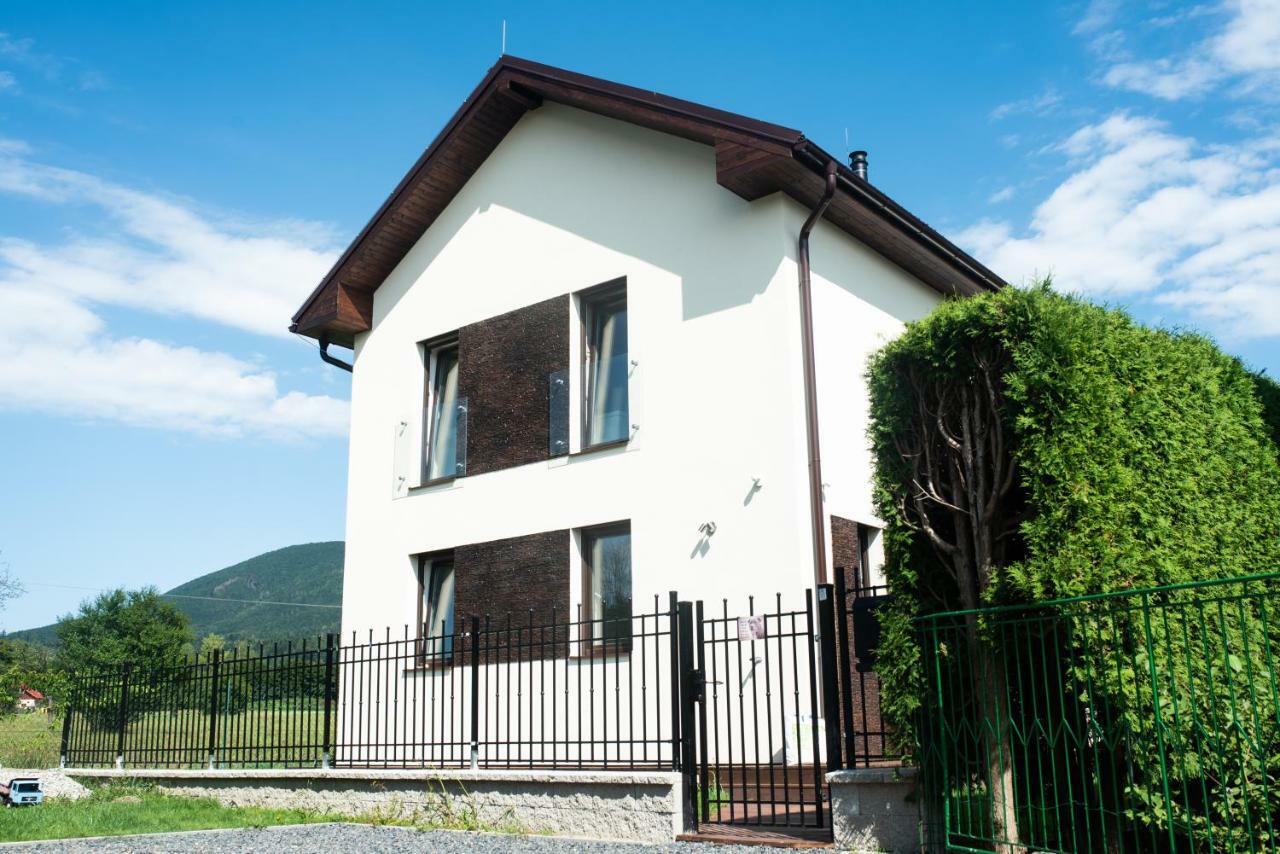 Vila Pod Cernou Horou Rožnov pod Radhoštěm Exterior foto